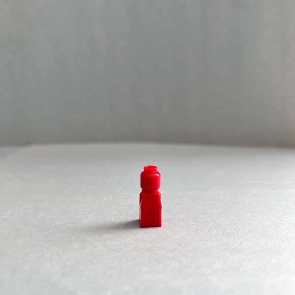 LEGO Games Microfigure Creationary Red - Picture 2 of 3